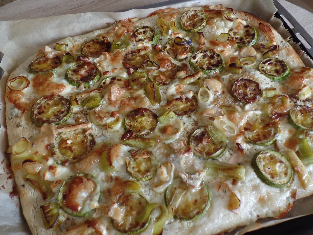 Zucchini-Lauch-Kuchen mit Ziegenkäse - Rezept - Bild Nr. 3994