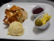 Rinderfilet im türkischen Teigmantel mit Selleriepüree und Pfifferling-Sauce - Rezept - Bild Nr. 3979