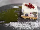 Weiße-Schokolade-Ricotta-Törtchen mit Beeren und Minzpesto - Rezept - Bild Nr. 3979