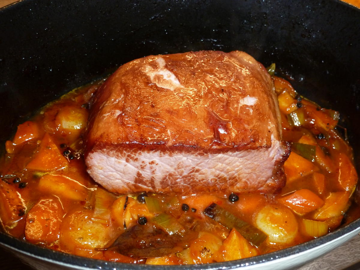 Saftiger Kasselerbraten mit Sauerkraut - Rezept - kochbar.de