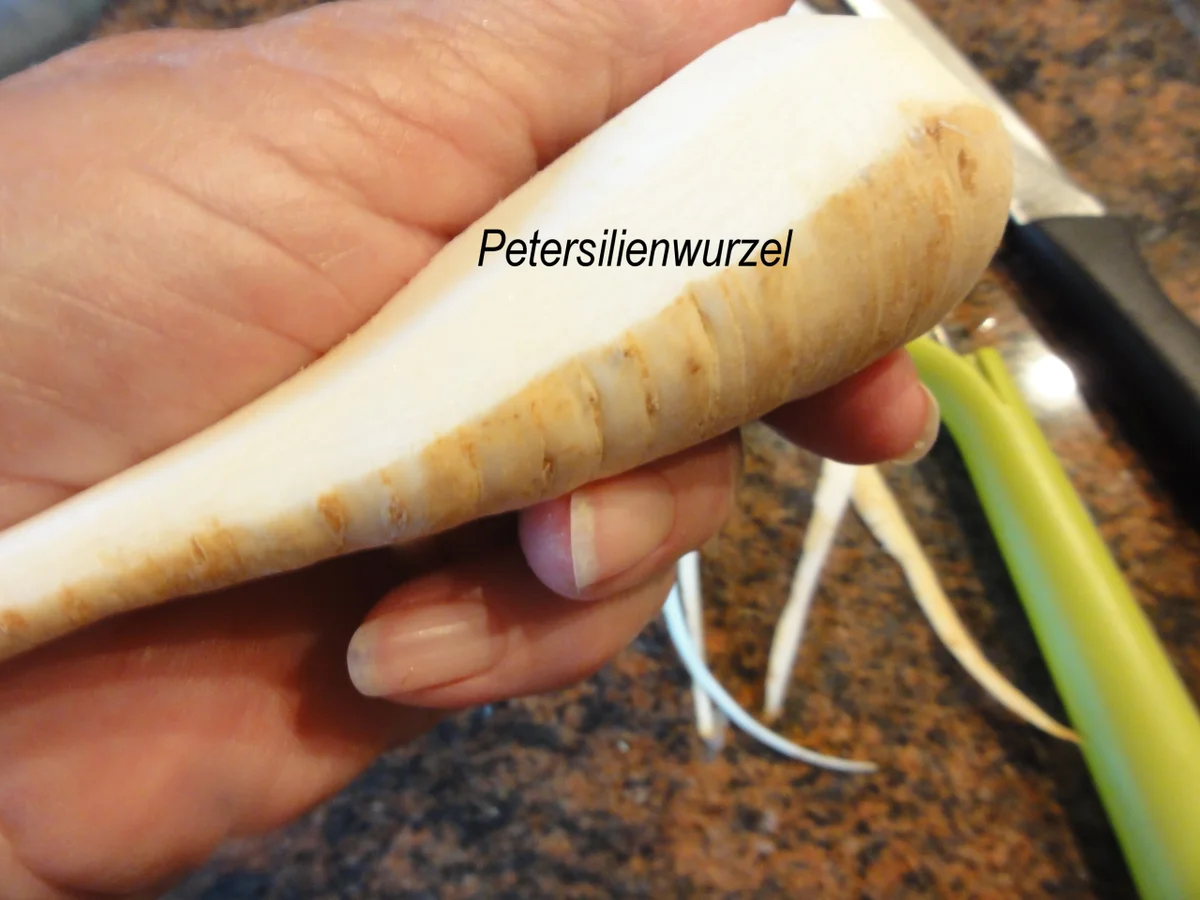 Suppe:   RINDFLEISCH ~ SUPPE  mit Einlage - Rezept - Bild Nr. 4007