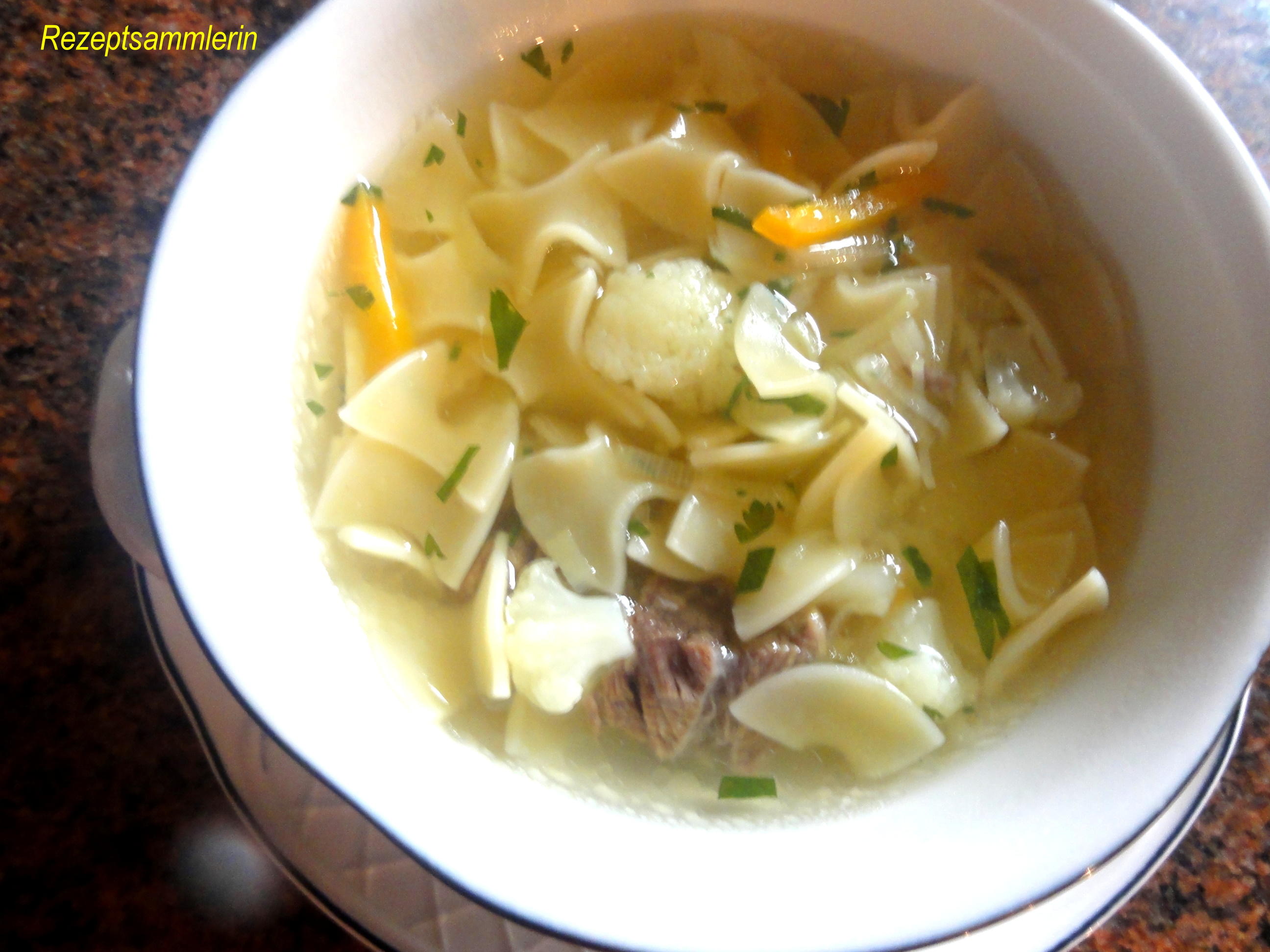 Bilder für Suppe: RINDFLEISCH ~ SUPPE mit Einlage - Rezept