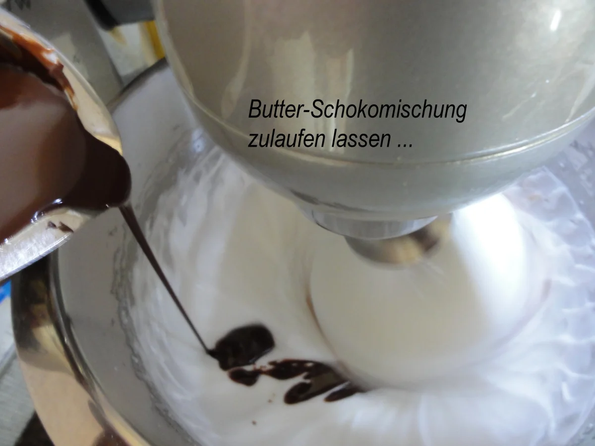 FONDANT:   NIVEA ~ DOSE als  3D~Torte - Rezept - Bild Nr. 4142