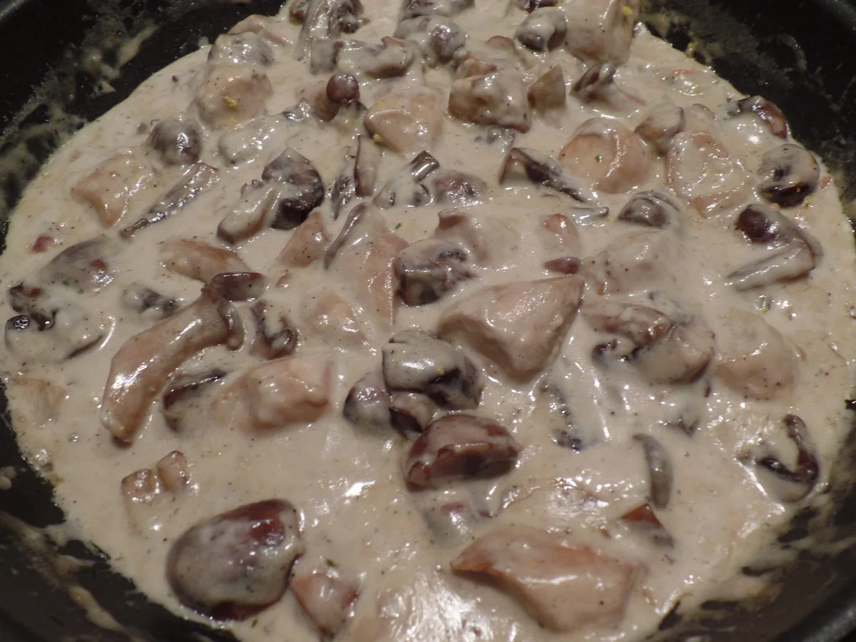 Semmelknödel-Muffins mit Pilz-Rahm - Rezept - Bild Nr. 4153