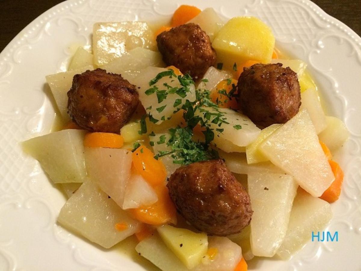 Hackfleisch-Bällchen mit Gemüse und süßsaurer Soße - Rezept - kochbar.de