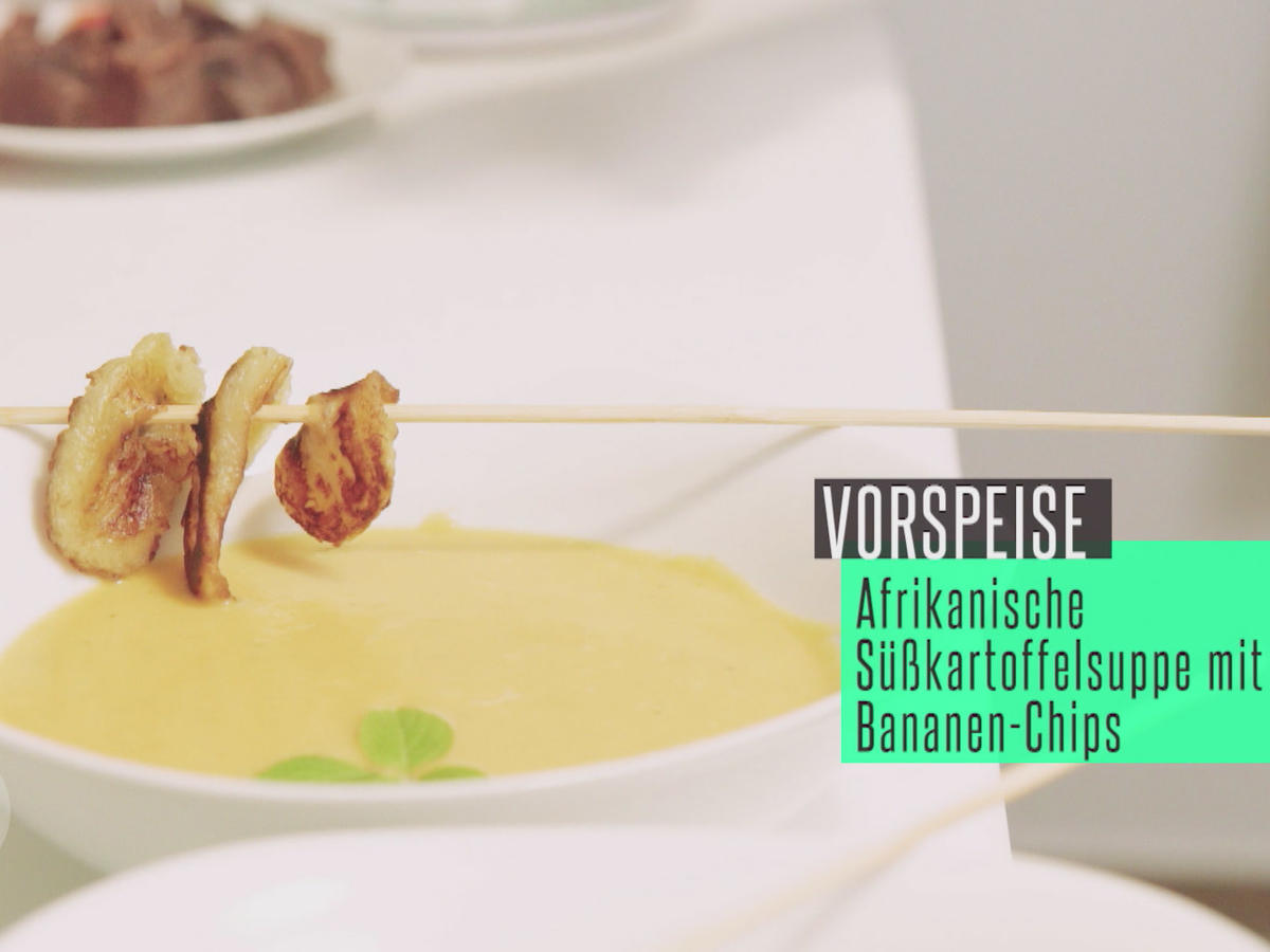 Afrikanische Süßkartoffel-Kokos-Suppe mit frittierten Bananenscheiben - Rezept - Bild Nr. 2