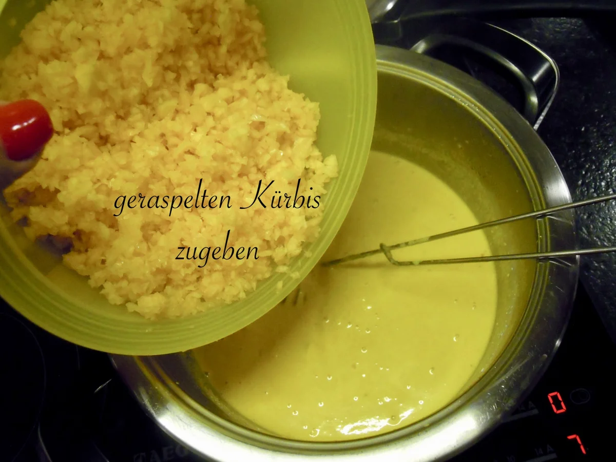 Rezept: Kürbis - Hühnchen - Nudelauflauf Bild Nr. 4590 Kürbis - Hühnchen - Nudelauflauf - Rezept - Bild Nr. 4590