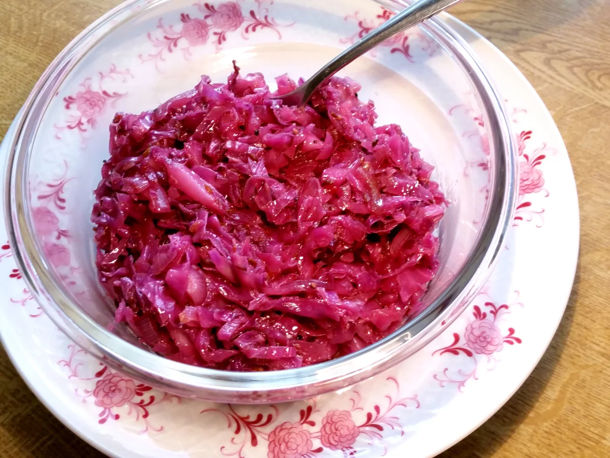 Rezept: Roter Spitzkohl-Salat aus meiner Versuchsküche ... Bild Nr. 4188 Roter Spitzkohl-Salat aus meiner Versuchsküche ... - Rezept - Bild Nr. 4188