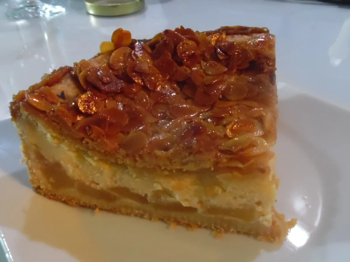 Rezept: Quark-Apfel-Bienenstich Bild Nr. 4234 Quark-Apfel-Bienenstich - Rezept - Bild Nr. 4234