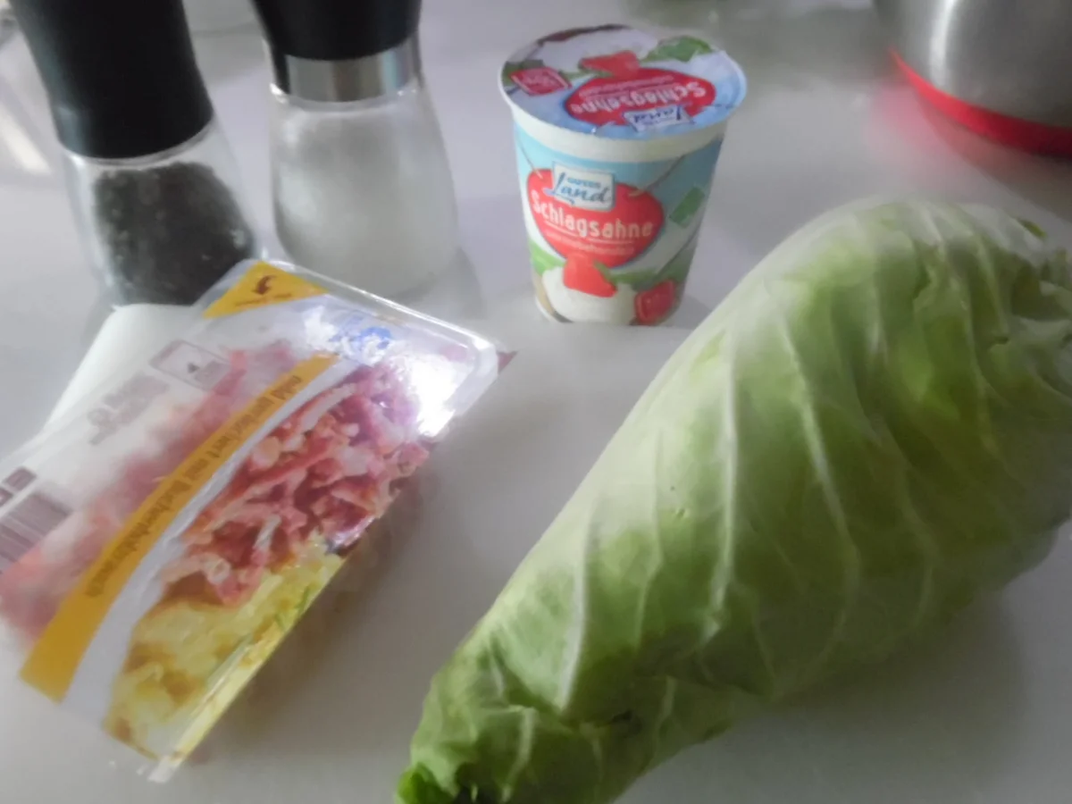 "Dicke Rippchen" mit Rahm-Spitzkohl und Kartoffel-Plätzchen - Rezept - Bild Nr. 4239