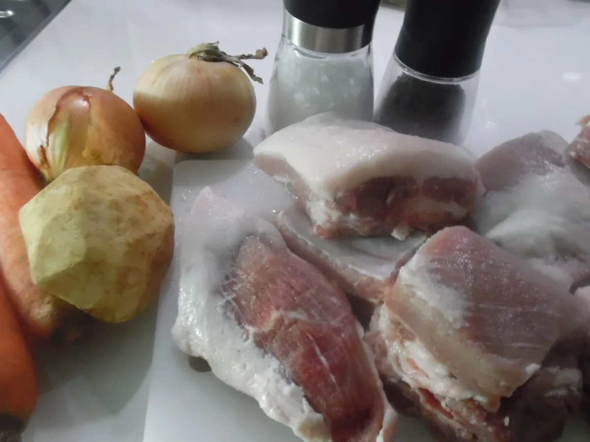 "Dicke Rippchen" mit Rahm-Spitzkohl und Kartoffel-Plätzchen - Rezept - Bild Nr. 4243