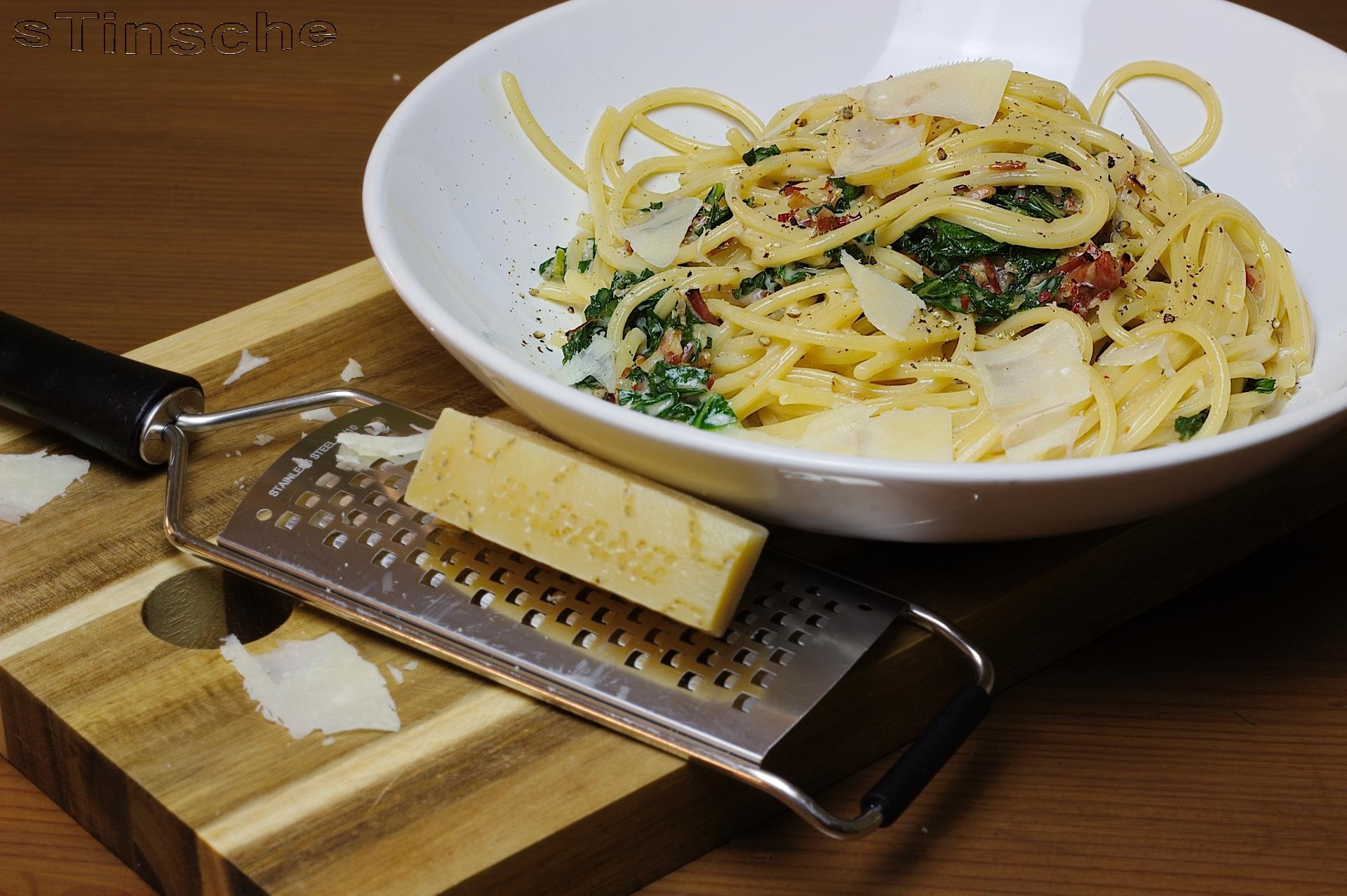 Bilder für Schnelle Wirsing-Pasta - Rezept