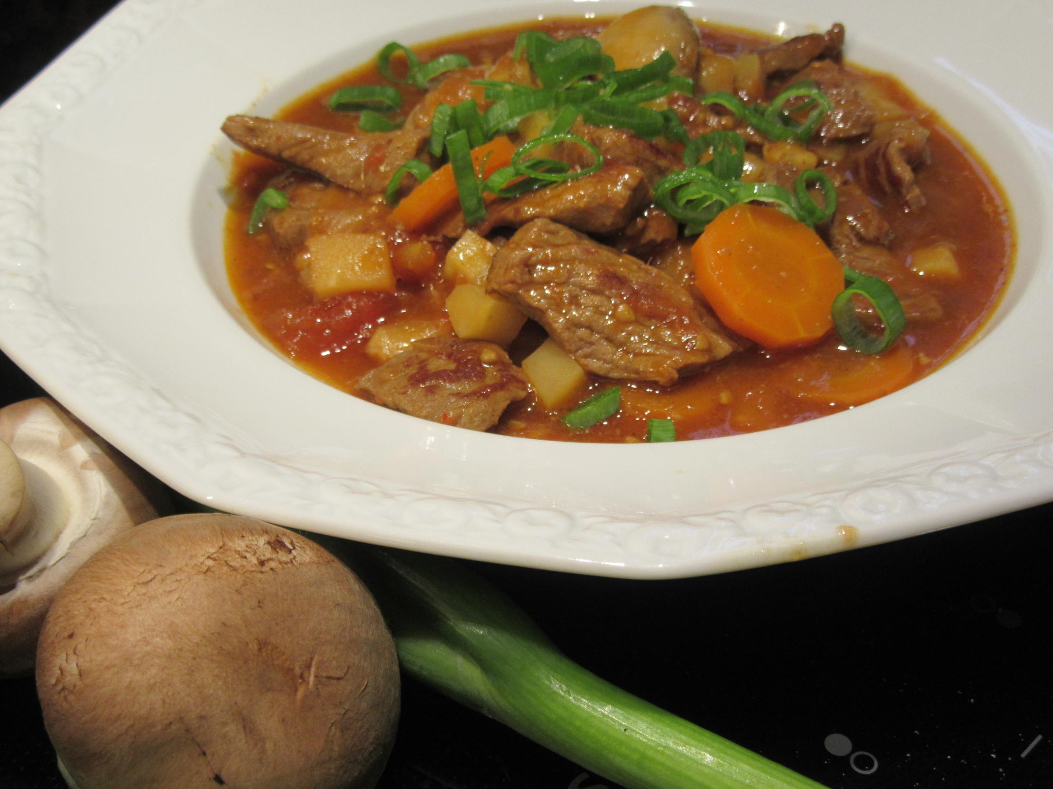 Suppen: Fränkischer Seelenwärmer - Rindfleisch-Topf mit viel Gemüse -
Rezept Durch lunapiena