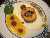Zitronen-Posset, gegrillte Pfirsiche, Mango-Püree und Mandelkrokant - Rezept - Bild Nr. 4324