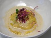 Gefüllte Ravioli mit Garnelen und Mangold auf Thailändische Tom  Ka Gai Suppe Foam - Rezept - Bild Nr. 4324