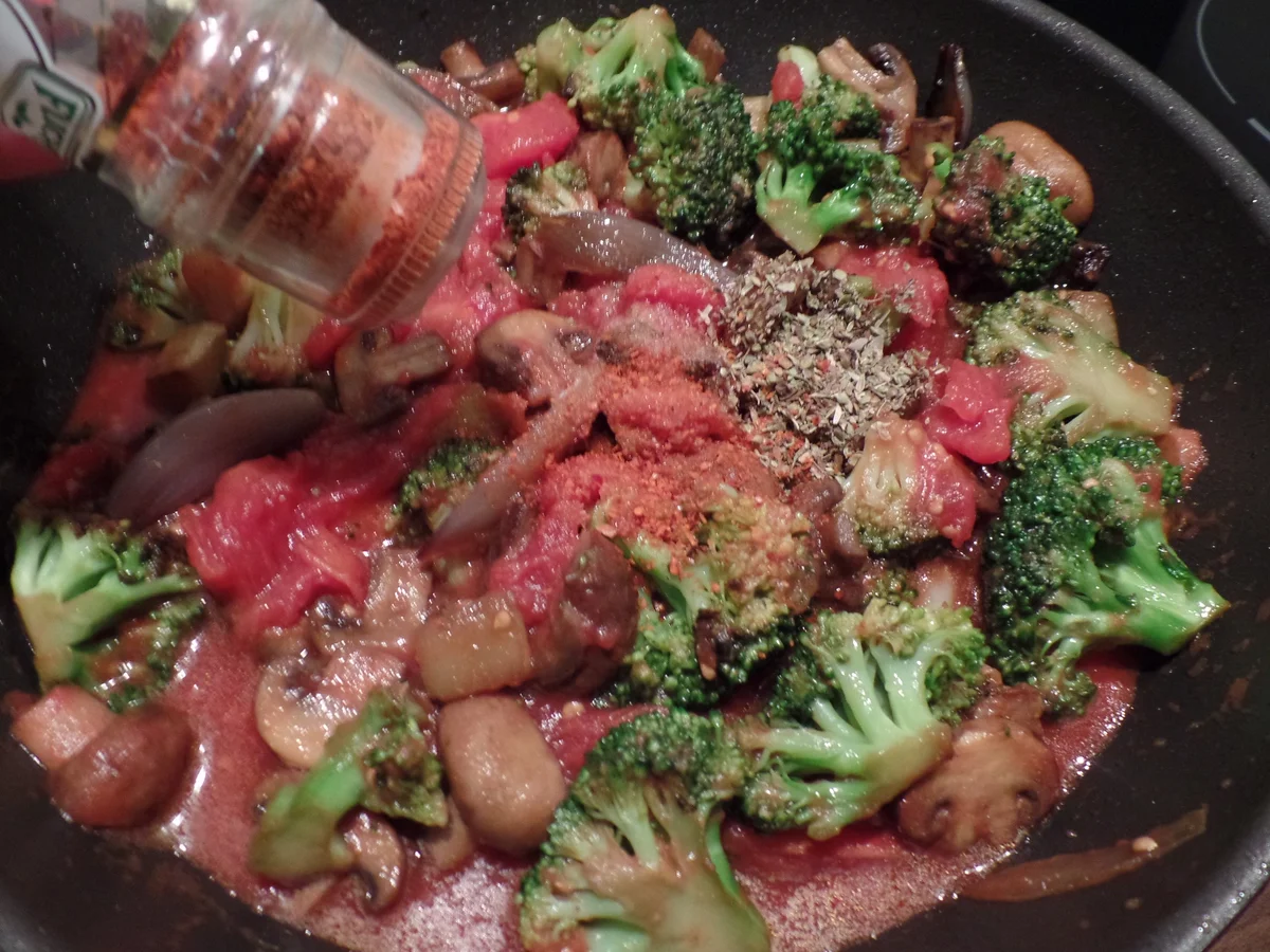 Rezept: Pilz-Broccoli-Pfanne Bild Nr. 4336 Pilz-Broccoli-Pfanne - Rezept - Bild Nr. 4336