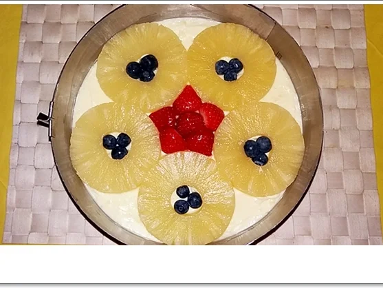 Obsttorte mit Quark-Puddingcreme-Füllung - Rezept - Bild Nr. 4356