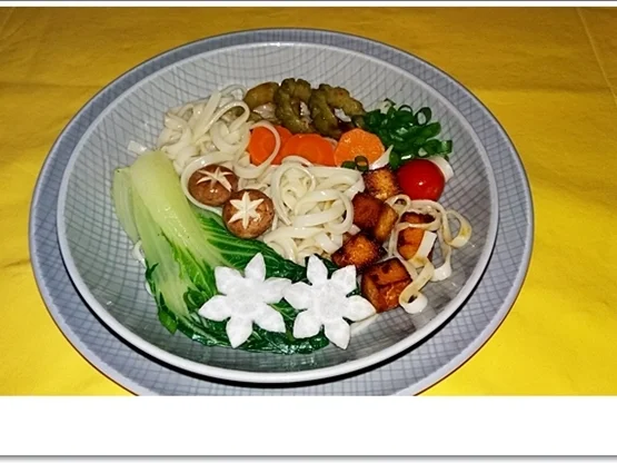 Fleischbrühe mit Nudeln, Pak Choi, Bittermelone , Tofu und .... - Rezept - Bild Nr. 4352