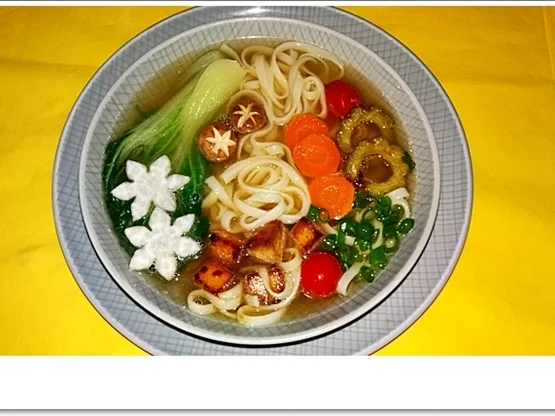 Fleischbrühe mit Nudeln, Pak Choi, Bittermelone , Tofu und .... - Rezept - Bild Nr. 4353