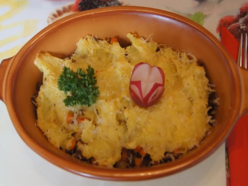 Rezept: Überbackenes Rinder-Gemüse-Hackfleisch mit Kartoffelstampf Bild Nr. 4343 Überbackenes Rinder-Gemüse-Hackfleisch mit Kartoffelstampf - Rezept - Bild Nr. 4343