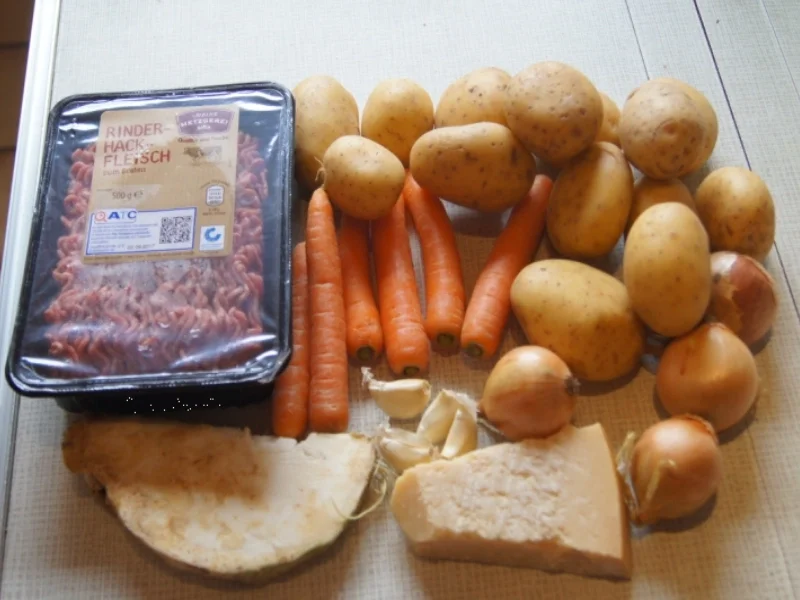 Rezept: Überbackenes Rinder-Gemüse-Hackfleisch mit Kartoffelstampf Bild Nr. 4344 Überbackenes Rinder-Gemüse-Hackfleisch mit Kartoffelstampf - Rezept - Bild Nr. 4344