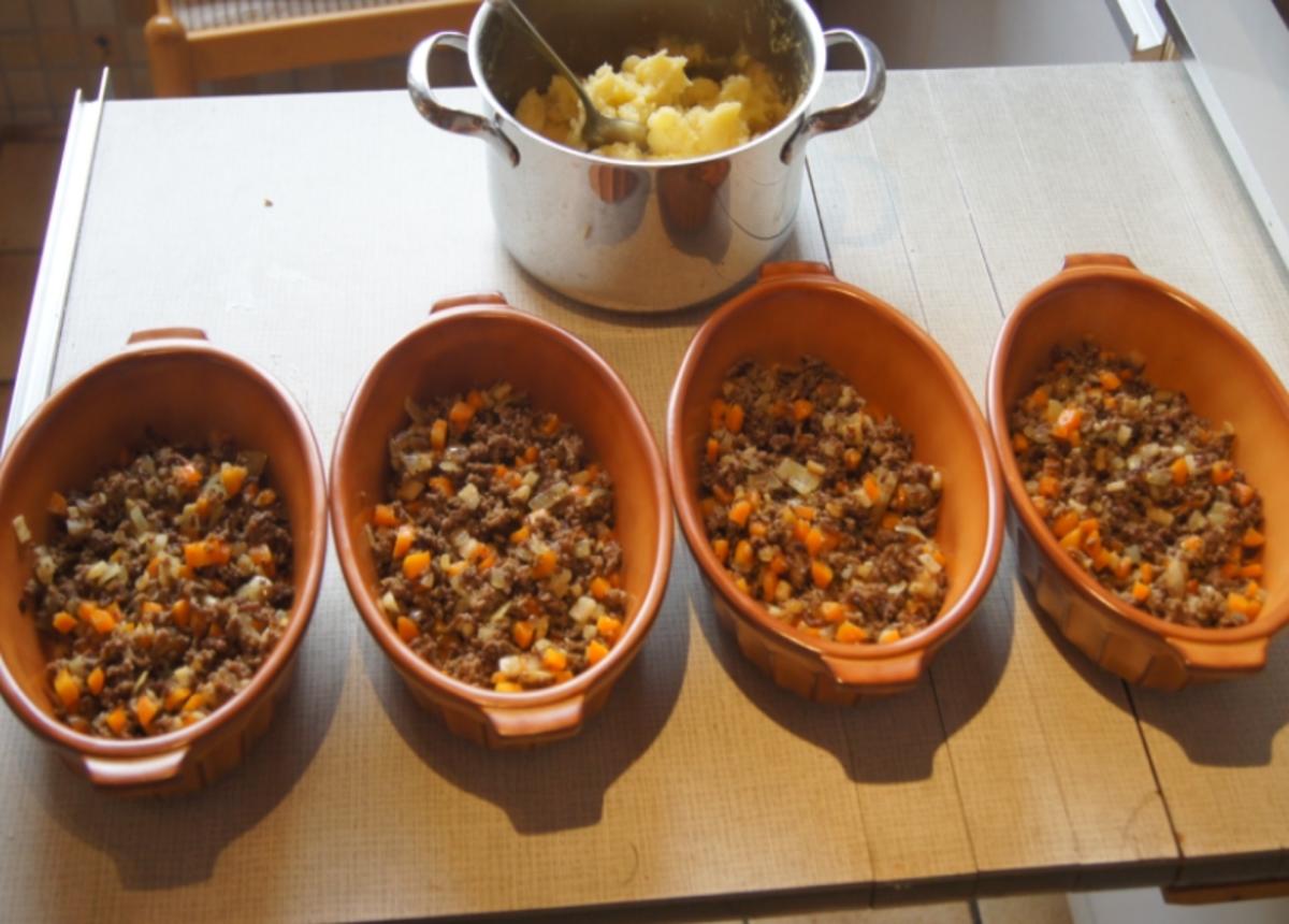 Überbackenes Rinder-Gemüse-Hackfleisch mit Kartoffelstampf - Rezept - Bild Nr. 4354