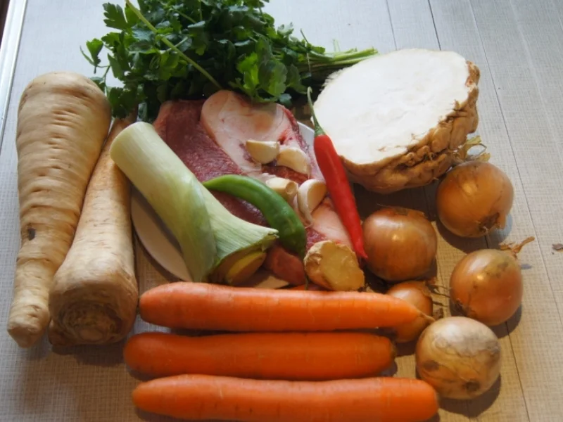 Rindfleischsuppe mit Gemüseeinlage - Rezept - Bild Nr. 4344