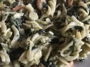NUDELN MIT GEBRATENEN GARNELEN UND BLATTSPINAT - Rezept - Bild Nr. 2