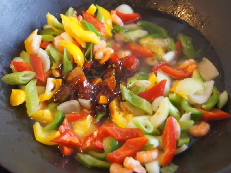 Rezept: Süß-saures Gemüse-Garnelen-Curry mit Curry-Reis Bild Nr. 4372 Süß-saures Gemüse-Garnelen-Curry mit Curry-Reis - Rezept - Bild Nr. 4372