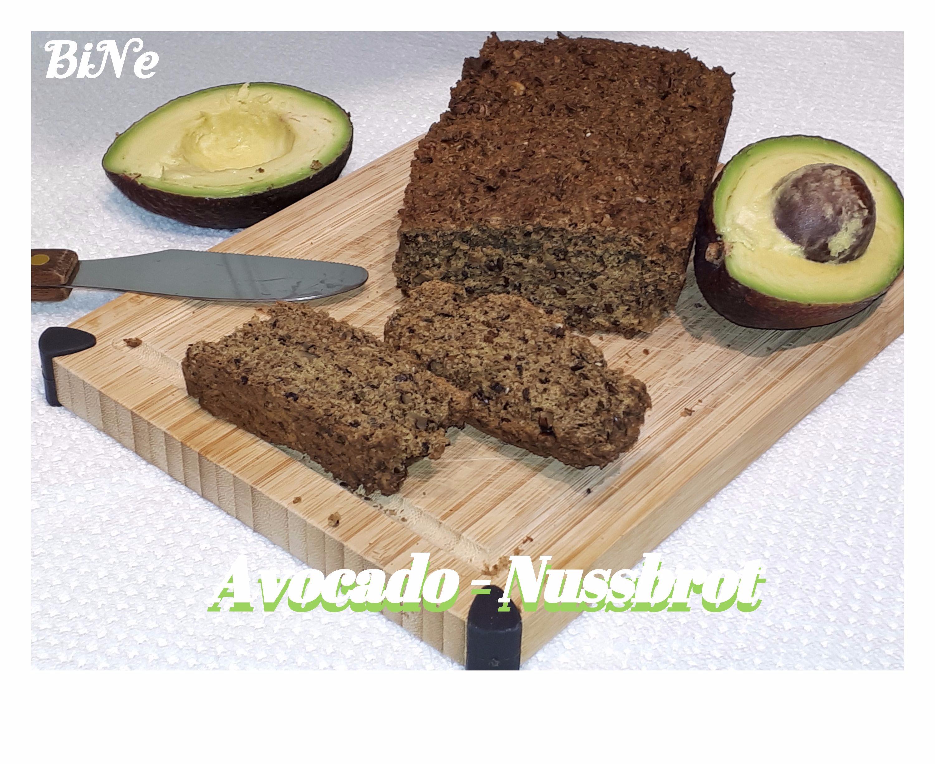 Bilder für BiNe` S AVOCADO - NUSSBROT - Rezept