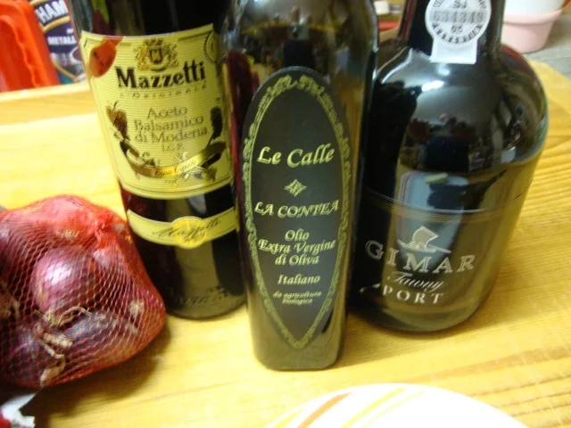 Rezept: Borettane Zwiebelchen, eingelegt in dunklem Balsamico Bild Nr. 4371 Borettane Zwiebelchen, eingelegt in dunklem Balsamico - Rezept - Bild Nr. 4371