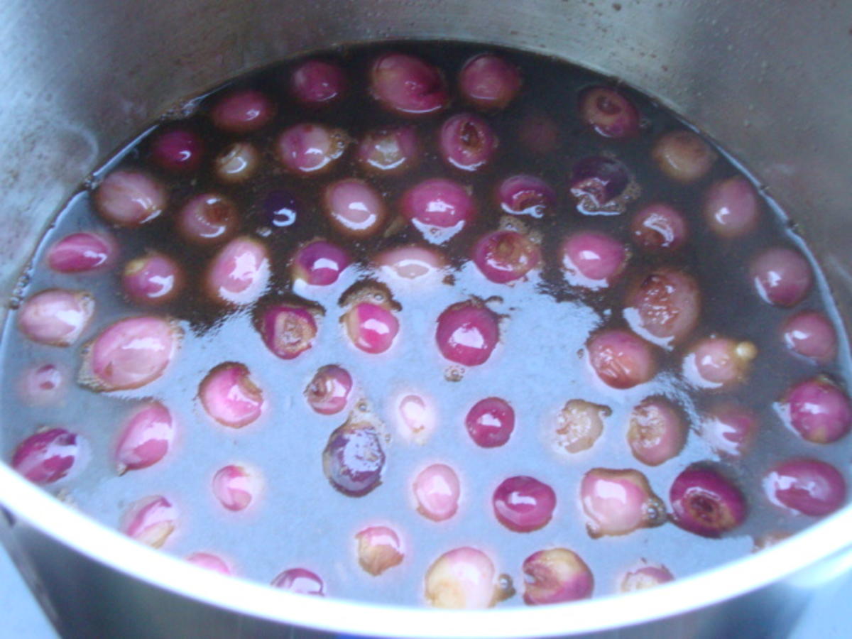 Borettane Zwiebelchen, eingelegt in dunklem Balsamico - Rezept - Bild Nr. 4375