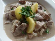 Rezept: Gulasch mit Apfel Bild Nr. 4371 Gulasch mit Apfel - Rezept - Bild Nr. 4371