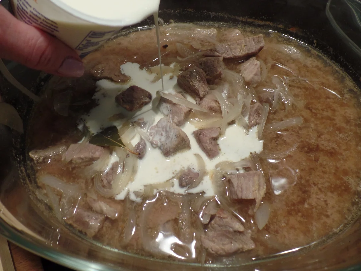 Gulasch mit Apfel - Rezept - Bild Nr. 4380