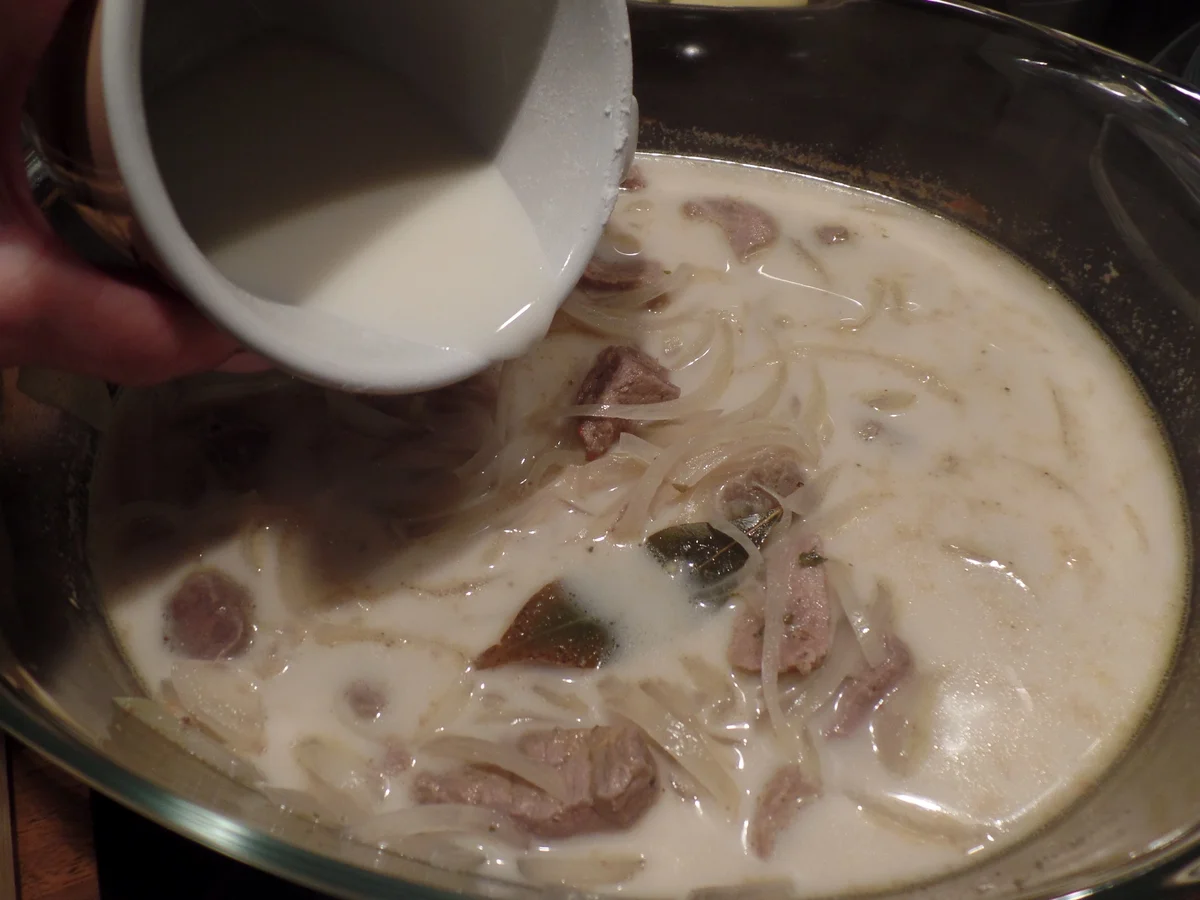 Gulasch mit Apfel - Rezept - Bild Nr. 4381