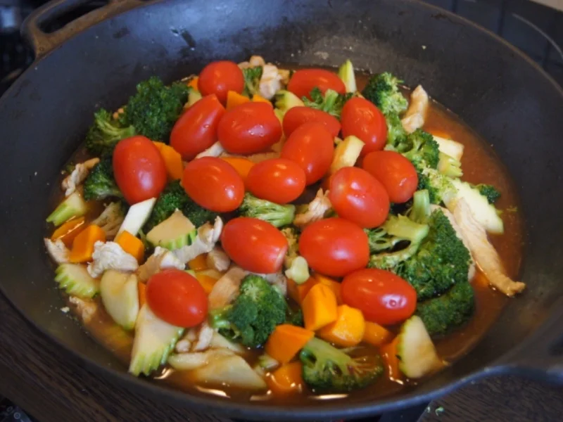 Rezept: Kürbis-Gemüse-Hähnchenbrustfilet-Wok süß-sauer mit Basmatireis Bild Nr. 4423 Kürbis-Gemüse-Hähnchenbrustfilet-Wok süß-sauer mit Basmatireis - Rezept - Bild Nr. 4423