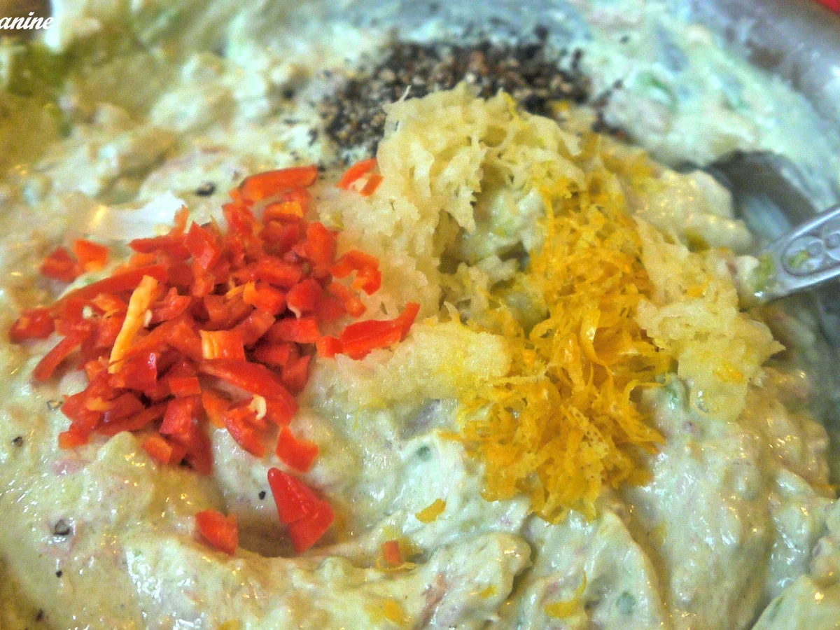 Kräutercrépes mit Avocado-Thunfisch-Creme - Rezept - Bild Nr. 4415