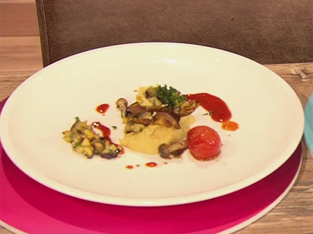 Veganes Auberginentürmchen mit Kichererbsen-Creme (Blick in Zacherls Topf) - Rezept - Bild Nr. 2