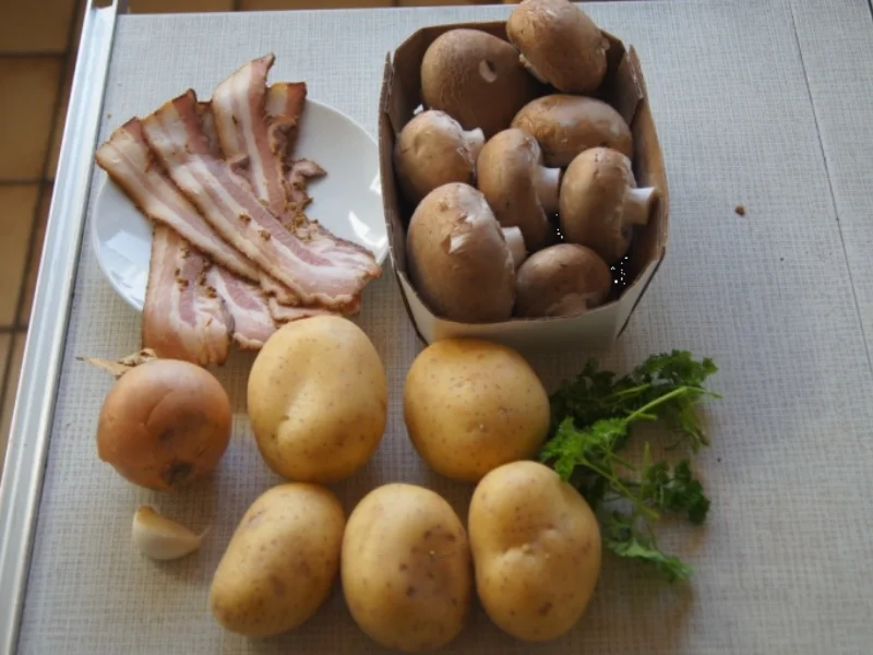 Rezept: Krosser Alpenspeck mit Champignonsauce auf Kartoffelstampf Bild Nr. 4412 Krosser Alpenspeck mit Champignonsauce auf Kartoffelstampf - Rezept - Bild Nr. 4412