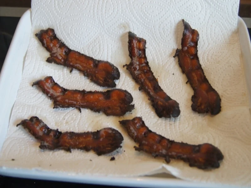 Rezept: Krosser Alpenspeck mit Champignonsauce auf Kartoffelstampf Bild Nr. 4415 Krosser Alpenspeck mit Champignonsauce auf Kartoffelstampf - Rezept - Bild Nr. 4415