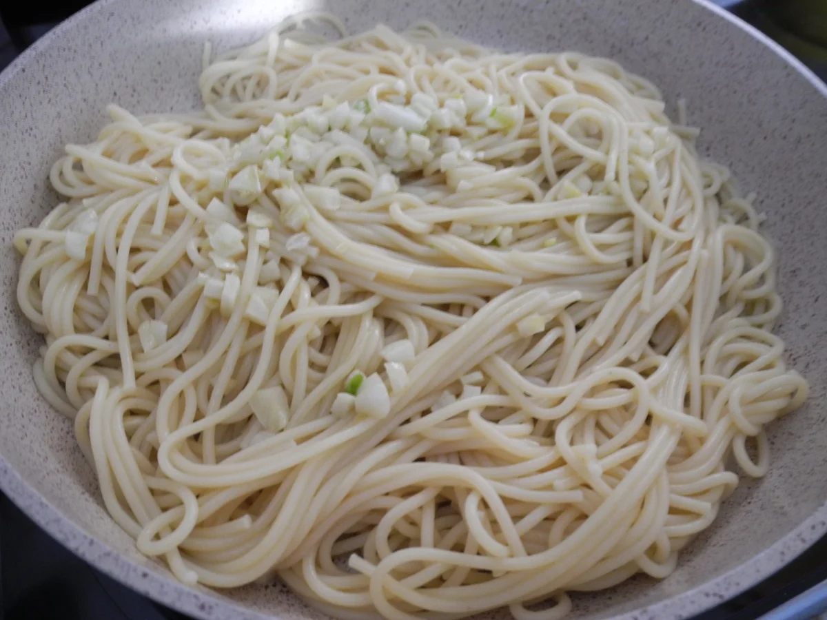 Knoblauch - Tomaten - Nudeln - Rezept - Bild Nr. 4431