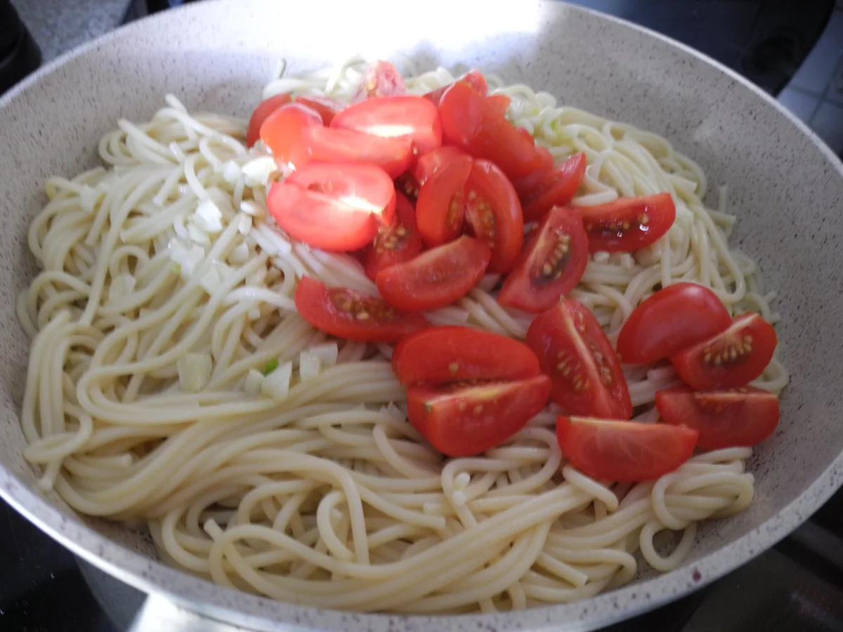 Knoblauch - Tomaten - Nudeln - Rezept - Bild Nr. 4432
