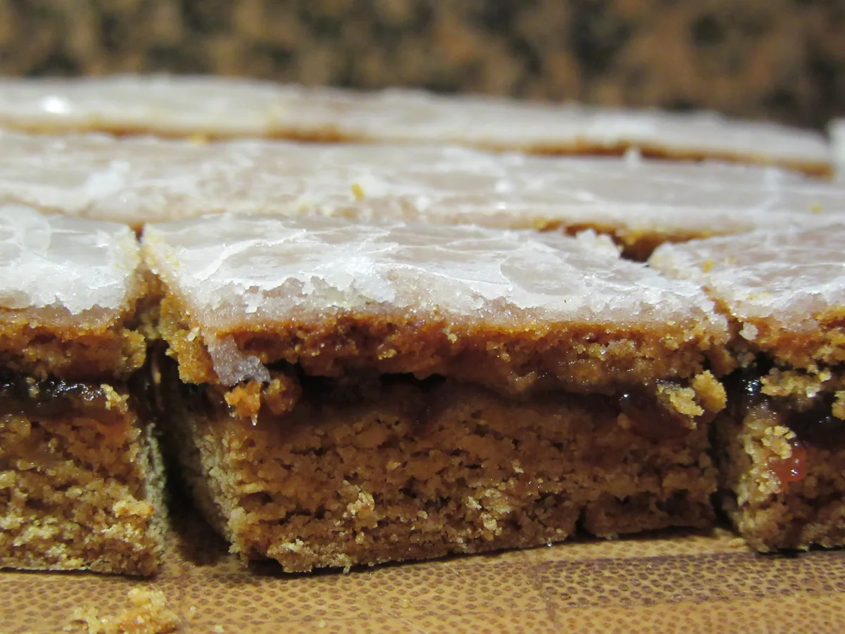 Plätzchen: Grafschafter Powidl-Schnitten - Rezept - Bild Nr. 4444