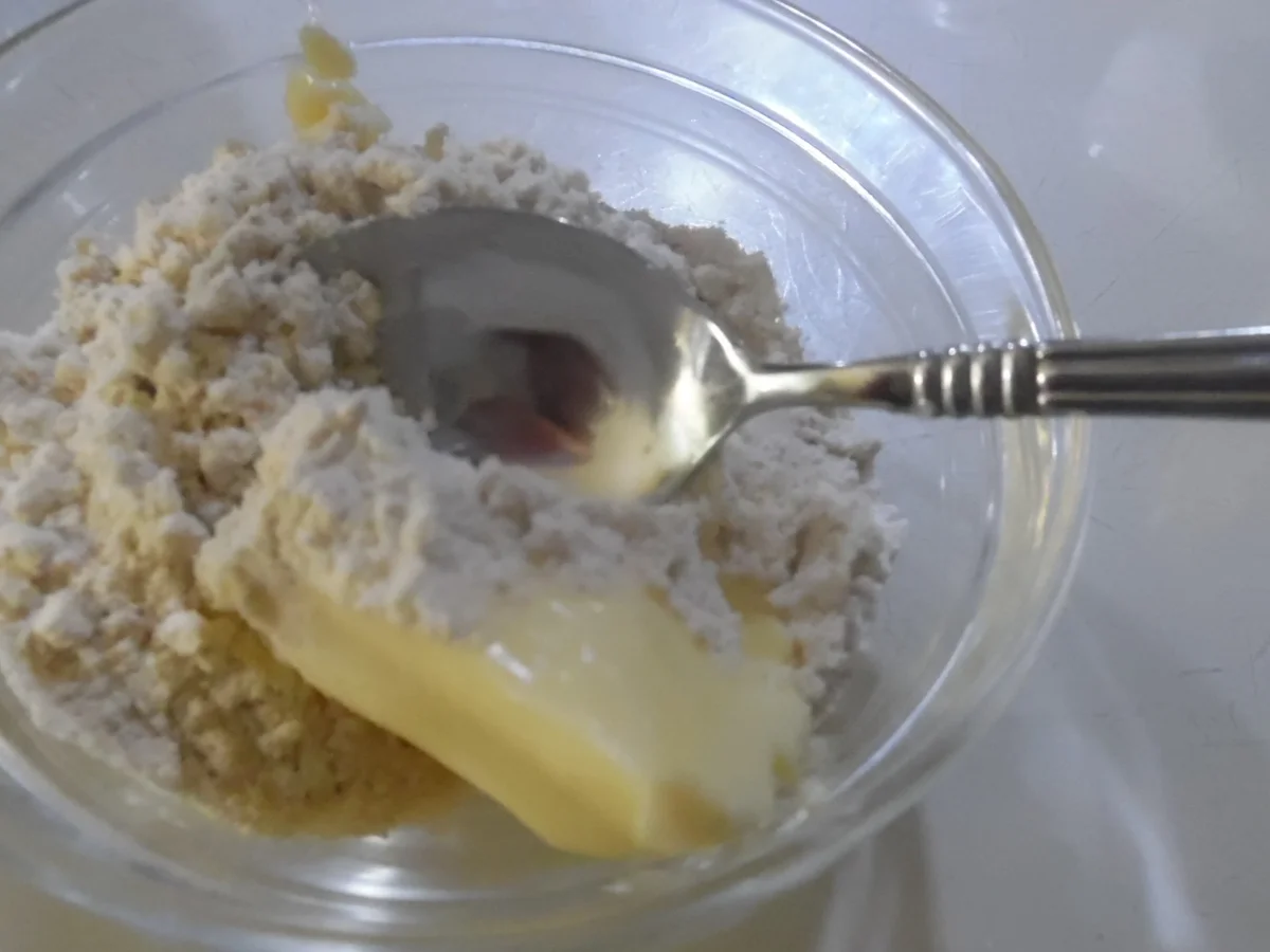 Schweinefilet im Bacon-Mantel mit Pflaumen-Frischkäsefüllung und Madeira-Pflaumensoße - Rezept - Bild Nr. 4443