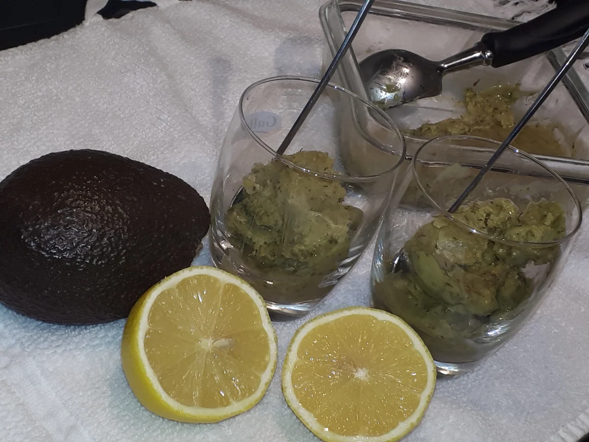 Rezept: BiNe` S AVOCADO - THYMIAN - SORBET Bild Nr. 4447 BiNe` S AVOCADO - THYMIAN - SORBET - Rezept - Bild Nr. 4447