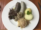 Blut- und Leberwurst mit Kartoffeln und Sauerkraut - Rezept - Bild Nr. 4446