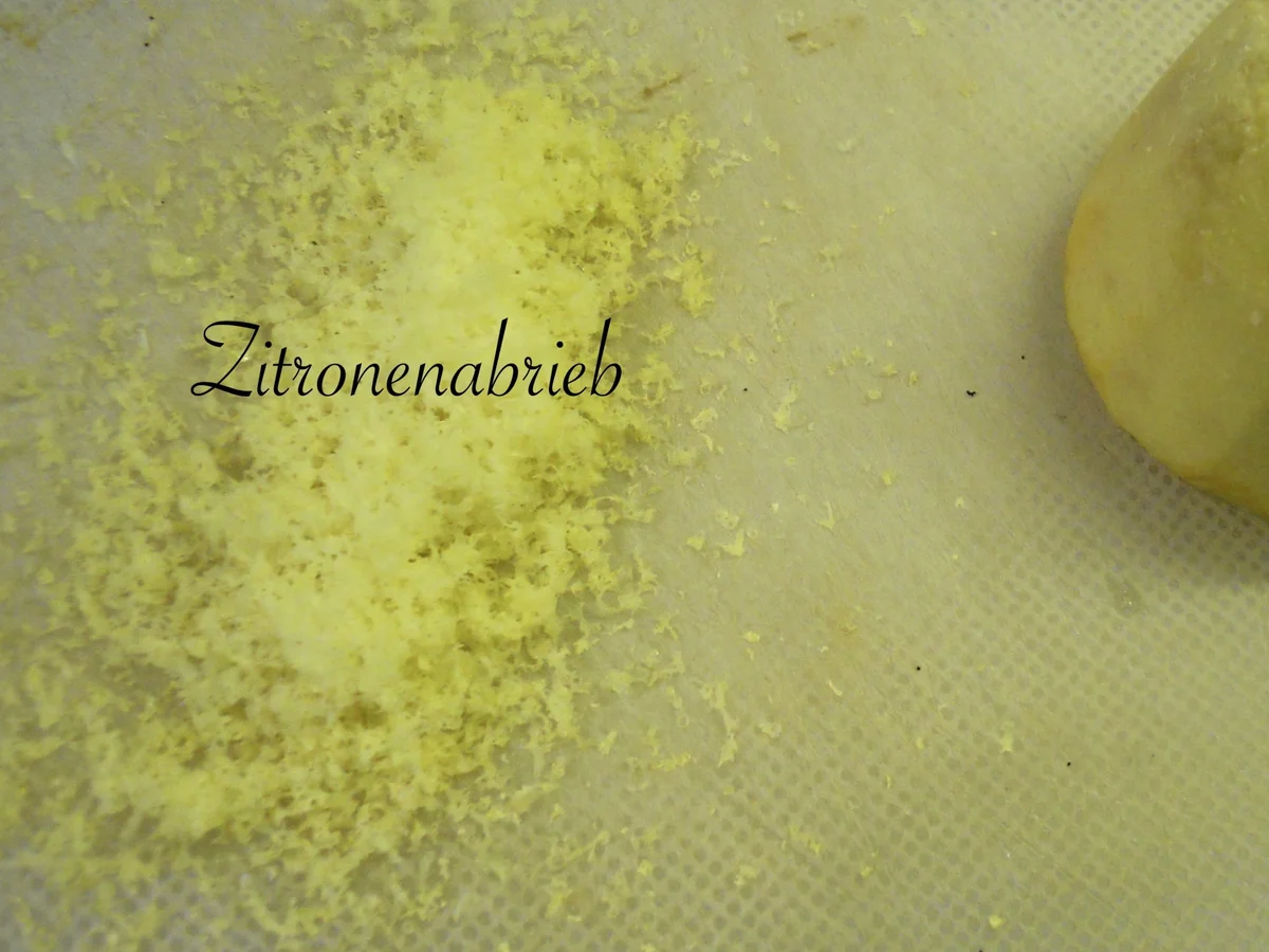 sahnige Mohn - Vanille - Creme im Töpfchen - Rezept - Bild Nr. 4446