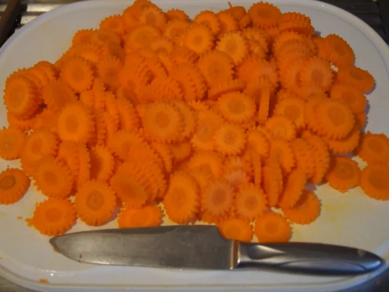 Rezept: Möhrenblüten - Antipasta Bild Nr. 4479 Möhrenblüten - Antipasta - Rezept - Bild Nr. 4479