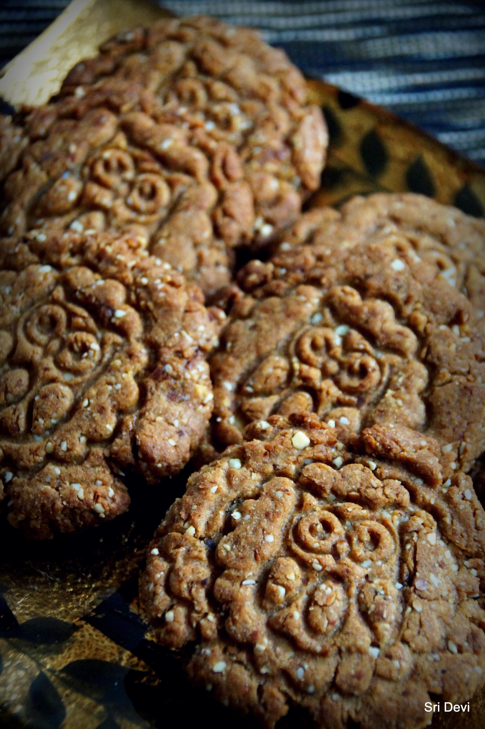 Bilder für Weihnachtsplätzchen: Orangen-Ingwer-Zimt-Kekse - Rezept