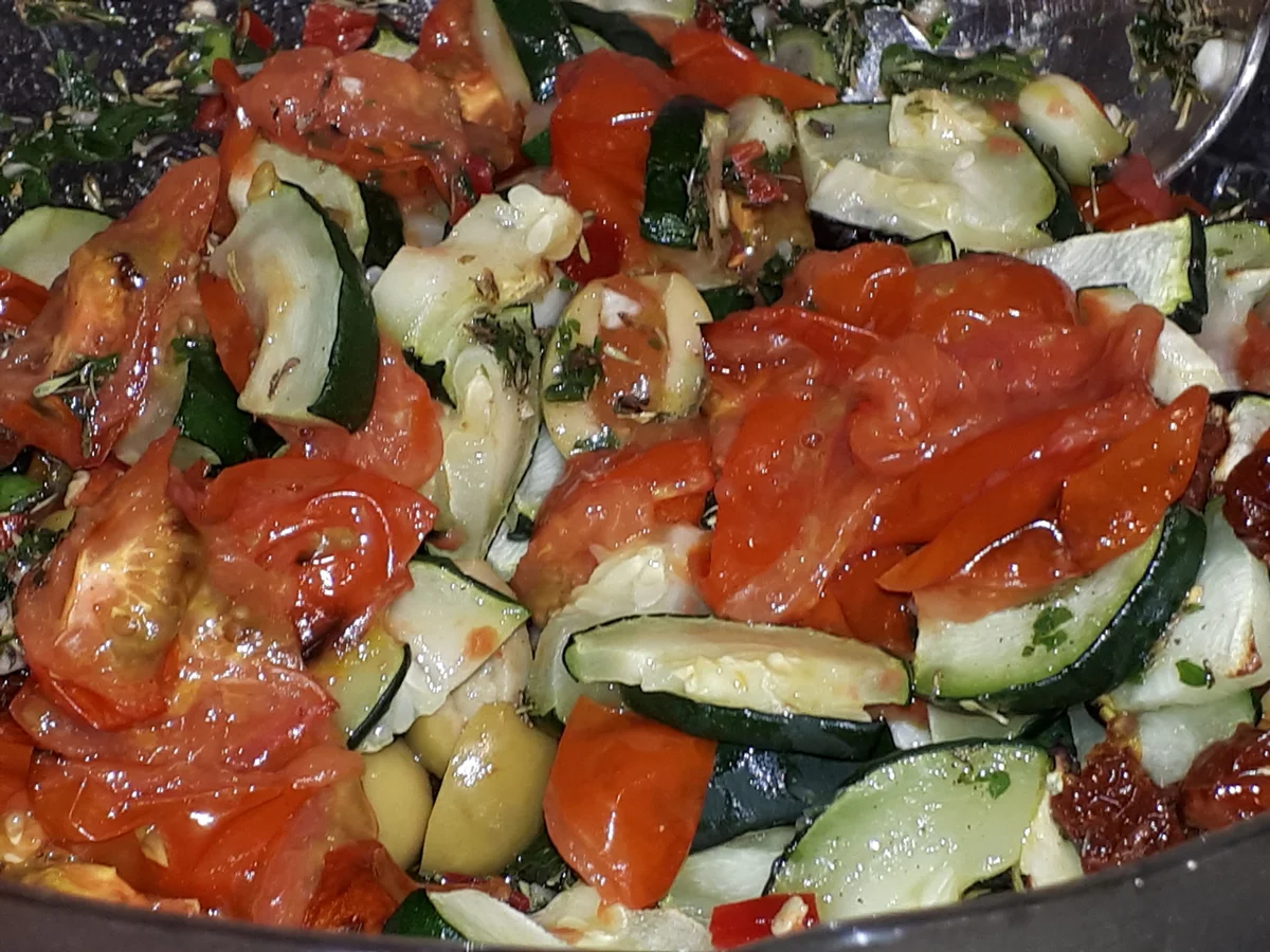 BiNe` S ANTIPASTI NUDELSALAT - Rezept - Bild Nr. 4477